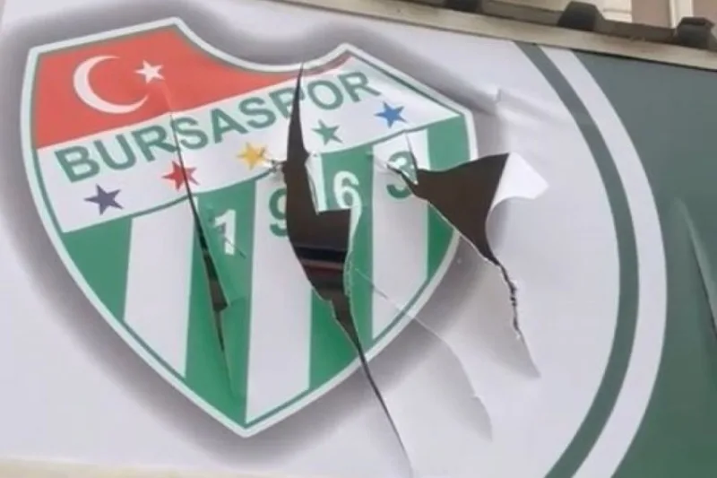 Bursaspor'a Çirkin Saldırı! - İlgili Görsel