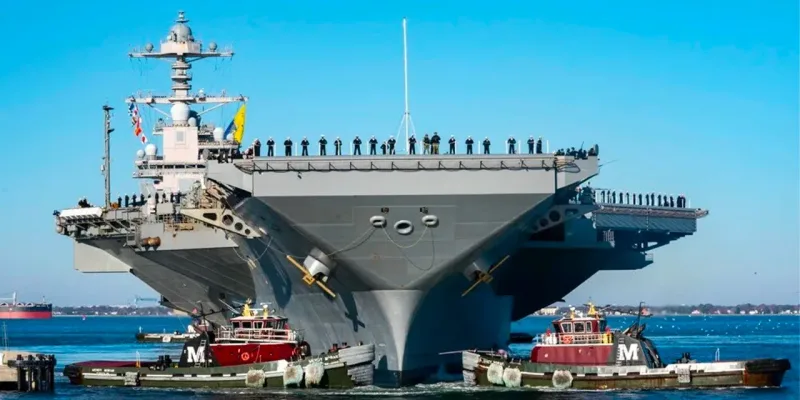 Kızıldeniz'de Dev Uçak Gemisi - İlgili Görsel