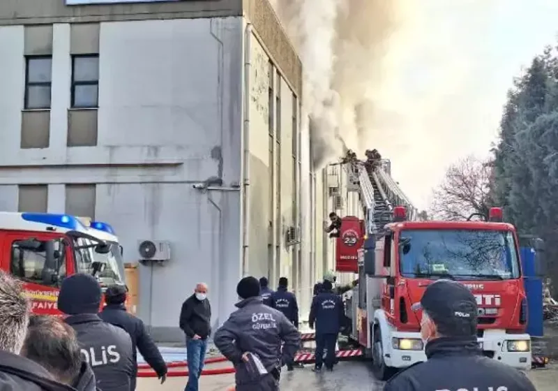 Ankara'da Araç Yığını Kül Oldu - İlgili Görsel
