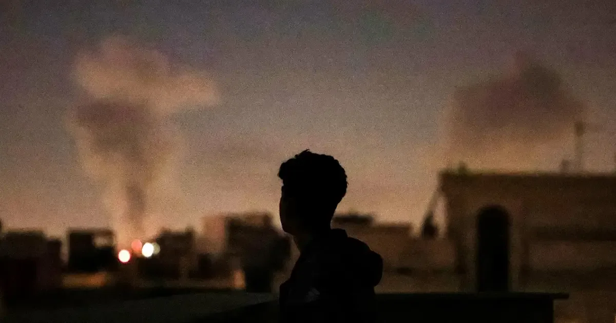 Tahran sokakları boş